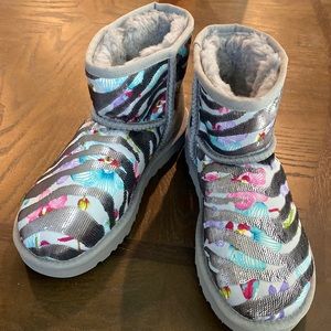 UGG boots girls size 5